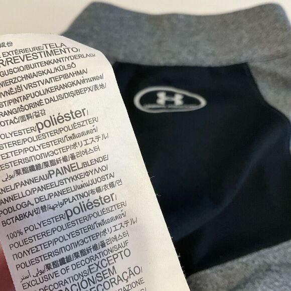 Iowa Hawkeyes Women’s Under Armour Fitted,  Full Zip. Heather Grey. L - Picture 8 of 10